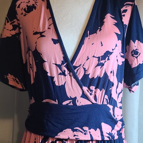 Women's Maxi Dress - Picture 5 of 6